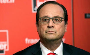Le président François Hollande (ici dans les studios de France Inter le 5 juin 2016) vigilant sur l'avenir de l'actionnariat du géant hôtelier AccorHotels qui suscite la convoitise du Chinois Jin Jiang