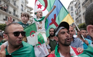 Une manifestation en Algérie,le 24 mai 2019.Crédit:Arslane Bestaoui/SIPA.