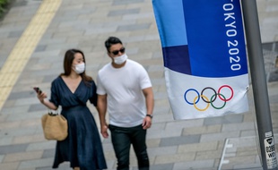 Le symbole des JO dans la capitale japonaise, à Tokyo le 9 mai 2021.