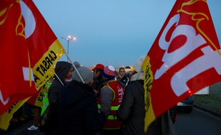 Manifestation devant l'usine de Blanquefort le 23 janvier 2017
