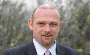 Frederic Nihous candidat a la presidentielle de CPNT