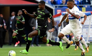 Un duel lors de Lyon-Guingamp