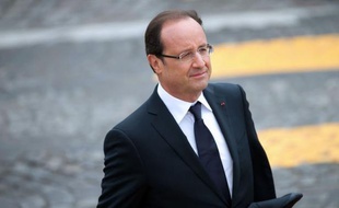 François Hollande a indiqué samedi qu'il avait dit au président russe Vladimir Poutine que "le pire" était "d'avoir une guerre civile en Syrie" et qu'il était temps de trouver "une solution politique" pour l'éviter.
