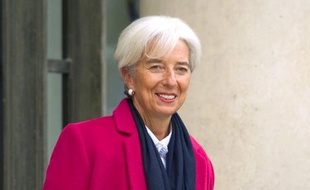 La directrice du Fonds monétaire international (FMI), Christine Lagarde, a annoncé avoir reçu l'aval de son conseil d'administration pour "examiner" les moyens d'augmenter les ressources dont l'organisation dispose pour aider ses membres face à la crise.