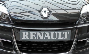 Renault envisage de revenir dans l'automobile haut de gamme avec pour objectif de profiter d'un des créneaux les plus juteux du marché et, dans le sillage de ses projets de relance d'Alpine, d'atténuer son image de constructeur cantonné aux voitures généralistes, voire low cost.