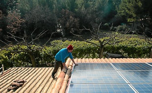 Le photovoltaïque est un moyen de production d'énergie renouvelable.