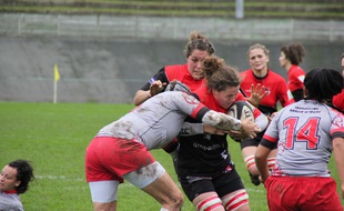 Les filles du Stade Rennais Rugby évoluent dans le Top 8 féminin, ici en 2011.