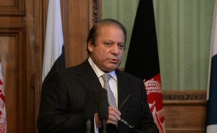 Le Premier ministre pakistanais Nawaz Sharif s'est engagé samedi à Kaboul à apporter "toute l'aide possible" de son pays pour tenter de relancer les pourparlers de paix avec la rébellion talibane en Afghanistan et "briser le cycle de destruction".