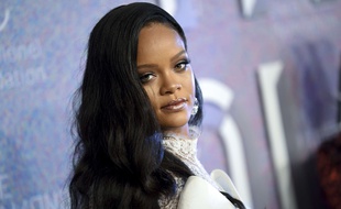 La chanteuse Rihanna.