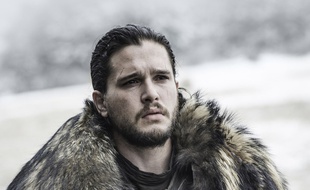 Il va falloir attendre encore une année pour revoir le visage de Jon Snow