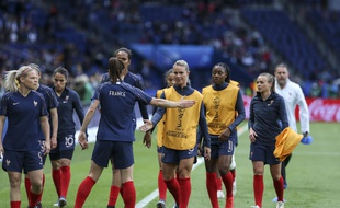 L'écart de salaires entre joueuses et joueurs reste considérable.