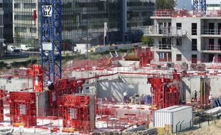 Vaulx-en-Velin, le 30 aout 2016
Le quartier du Carré de Soie, à cheval sur les communes de Vaulx-en-Velin et Villeurbanne est en pleine mutation. A terme, plus de 1 500 logements seront construits. C. Girardon / 20 Minutes