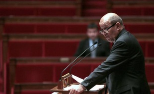 Les députés UMP membres de la commission de la Défense ont demandé mercredi à auditionner "dans les plus brefs délais" Jean-Yves Le Drian, ministre de la Défense, sur la situation au Mali et l'échec de l'opération pour tenter de libérer un otage en Somalie.