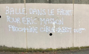 Après la mort d'un policier à Avignon, un tag menaçant la police de Lyon a été découvert sur les murs d'une école de Lyon.