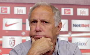 Camphin-en-Pevele, le 1er juillet 2014. Conference de presse de reprise du LOSC au centre d'entrainement du domaine de Luchin. Ici, l'entraineur Rene Girard.