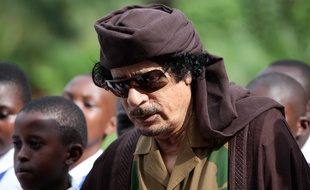 Mouammar Kadhafi était l'un des bénéficiaires des programmes de surveillance.