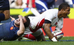 Delon Armitage peut être heureux, l'Angleterre a puni la France 34-10 le 15 mars 2009.