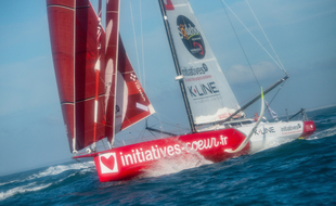 Samantha Davies a heurté un Ofni avec son bateau Initiatives-Coeur, le 2 décembre 2020.