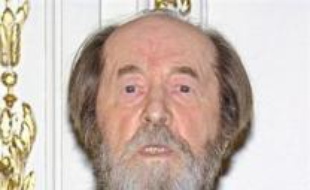 L'écrivain russe Alexandre Soljenitsyne, 89 ans, grande figure de la dissidence sous le régime soviétique et prix Nobel de littérature, est décédé dans la nuit de dimanche à lundi à son domicile à Moscou, a annoncé l'agence de presse Itar-Tass, citant son fils Stepan.