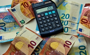 Des billets et des comptes