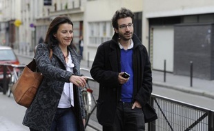 Les responsables d'Europe Ecologie-Les Verts (EELV) vont décider de participer au futur gouvernement, si François Hollande fait appel à eux, malgré leur faible score à la présidentielle, poussés en ce sens par Cécile Duflot qui a annoncé lundi son départ de la tête du parti.