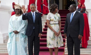 Le président Barack Obama devait saluer jeudi la démocratie sénégalaise à Dakar, première étape de sa tournée africaine, où il doit aussi se rendre à la Maison des esclaves de l'île de Gorée.