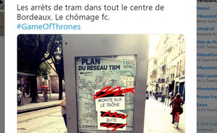 Une image sur Twitter des affiches dévoilant la fin de la série "Game of Thrones", posées sur des stations de tram à Bordeaux.