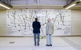 Une oeuvre à la mémoire des victimes de l'attentat de 2016 au métro Maelbeek.