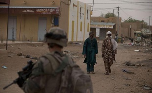 Un soldat français dans les rues de Kidal, au Mali, en juillet 2013.