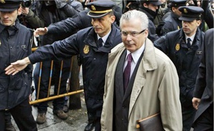 Baltasar Garzon est poursuivi en Espagne par des organisations d'extrême droite.
