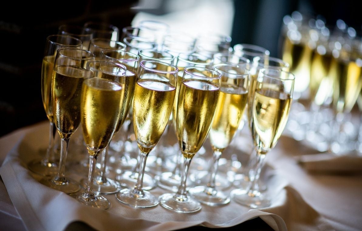 Célébrez les fêtes avec nos 5 champagnes prestigieux à prix réduit !