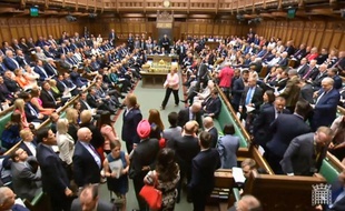 Capture d'écran d'une séance à la chambre des Communes, à Londres (2018).