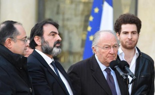 Joël Mergui et Roger Cukierman le 11 janvier 2015 sur le perron de l'Elysée