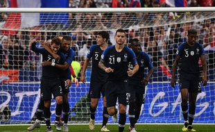 Les bleus fêtent le deuxième but de Griezmann contre l'Allemagne, le 16 octobre 2018 au Stade de France.