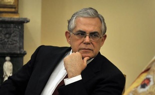 La Grèce risque d'être à court de liquidités d'ici fin juin si les bailleurs de fonds du pays coupent leur aide suite à un rejet du plan d'aide international par les électeurs le 17 juin, a prévenu l'ex-Premier ministre grec, selon un memo paru dans la presse dimanche