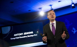 Le patron de la banque britannique Barclays Antony Jenkins, nommé l'an dernier à la suite du scandale du Libor qui a coûté sa place à son prédécesseur Bob Diamond, a demandé jeudi à ses employés de se comporter de manière éthique ou bien de quitter l'entreprise.