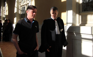 Daniel Legrand avec l'un de ses avocats Me Hugues Vigier.