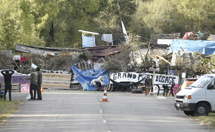 Une ZAD est installée depuis six mois sur le site du Carnet, entre Nantes et Saint-Nazaire.