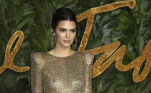 Kendall Jenner le 10 décembre 2018 aux Fashion Awards, à Londres