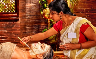 L'ayurvéda est un système de santé holistique né en Inde il y a plusieurs milliers d'années.