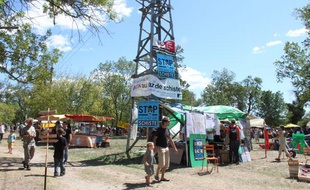 Rassemblement des collectifs anti gaz de schiste, à Lézan, dans le Gard, le 27 août 2011.