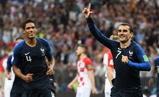 Griezmann transforme un penalty et redonne l'avantage aux Bleus