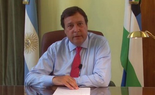 Capture d'écran d'une vidéo Youtube d'Alberto Weretilneck, gouverneur de la province de Rio Negro, en Argentine.