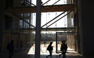 La nouvelle faculté de médecine de Montpellier a été ouverte il y a un an.
