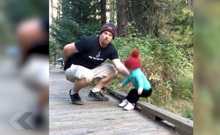 Un papa sauve sa fille in extremis - Le Rewind (video)