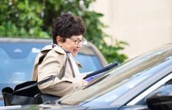 Malgré la crise, le gouvernement veut doubler les investissements bas carbo…