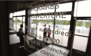 Deux supermarchés de la périphérie rennaise ouvrent tous les dimanches matins.