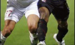 Lyon, archi-dominateur en France et toujours plus enclin à reporter ses rêves de grandeur sur la Ligue des champions de football, a subi une énorme désillusion en concédant une défaite (0-2) synonyme d'élimination face à l'AS Rome, mardi à Gerland en 8e de finale retour.