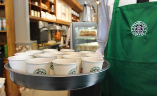 Dans un Starbucks Coffee de Marseille le 7 mai 2010.