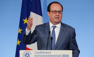 François Hollande pendant son discours lors de la Conférence environnementale le 25 avril 2016 à Paris